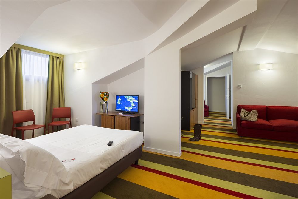 Unaway Hotel Fabro Buitenkant foto