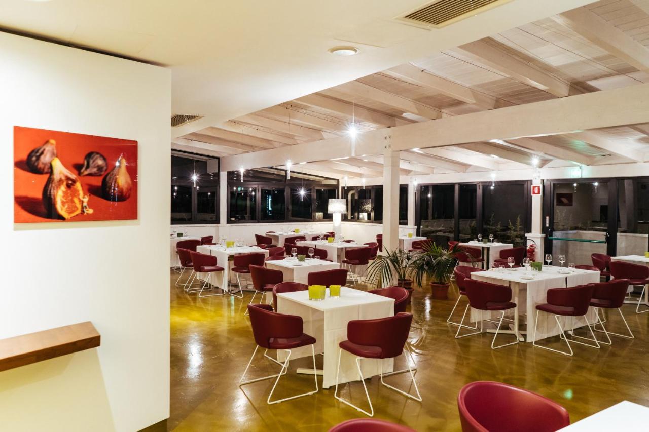 Unaway Hotel Fabro Buitenkant foto