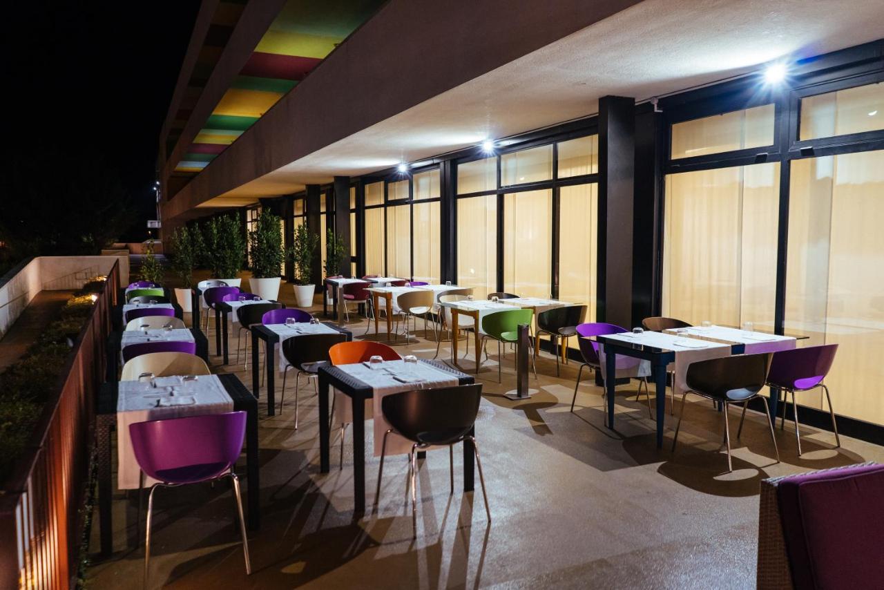 Unaway Hotel Fabro Buitenkant foto